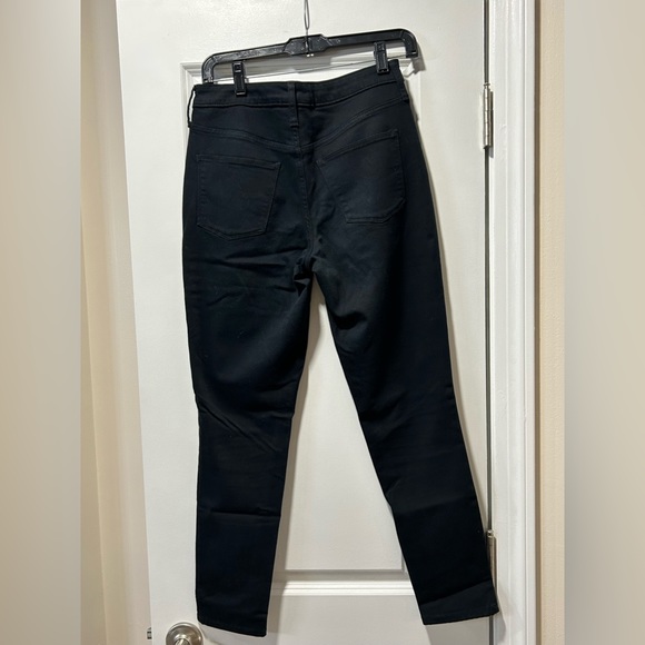 Universal Thread jeans - Picture 3 of 3